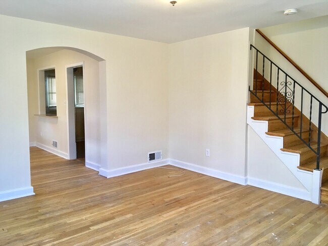 Foto del edificio - 7226 Bridgewood Dr