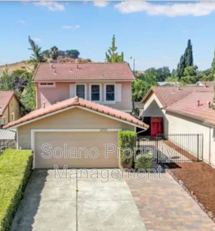 Foto principal - 2737 Almondwood Way