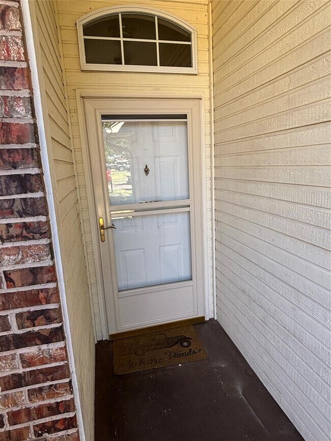 Foto del edificio - 8204 Prairie Ridge Rd