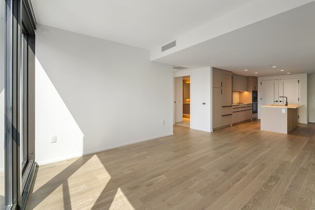 Building Photo - Modern island living at Park Ward Village #1711