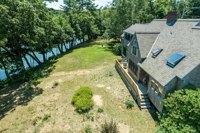 Building Photo - Gorgeous Harpswell Waterfront Property for...