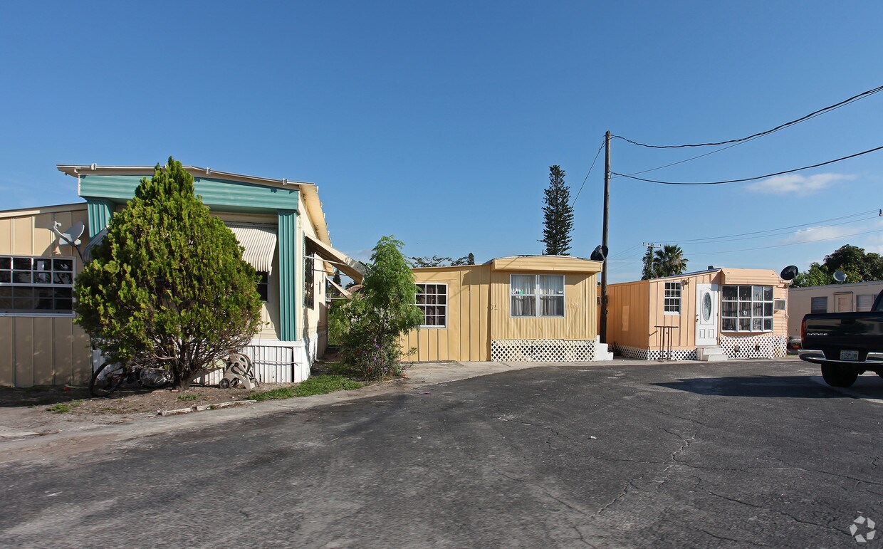 1960 N Congress Ave, West Palm Beach, FL 33409 Apartments in West Palm Beach, FL