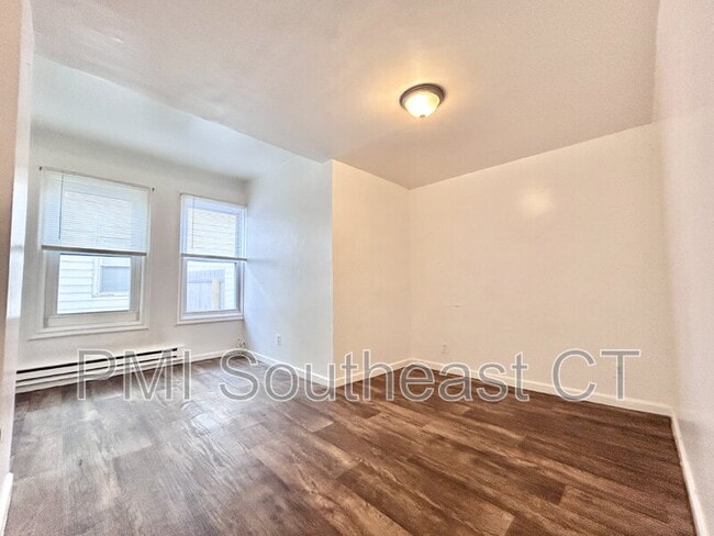 Building Photo - 187 Laurel Hill Ave