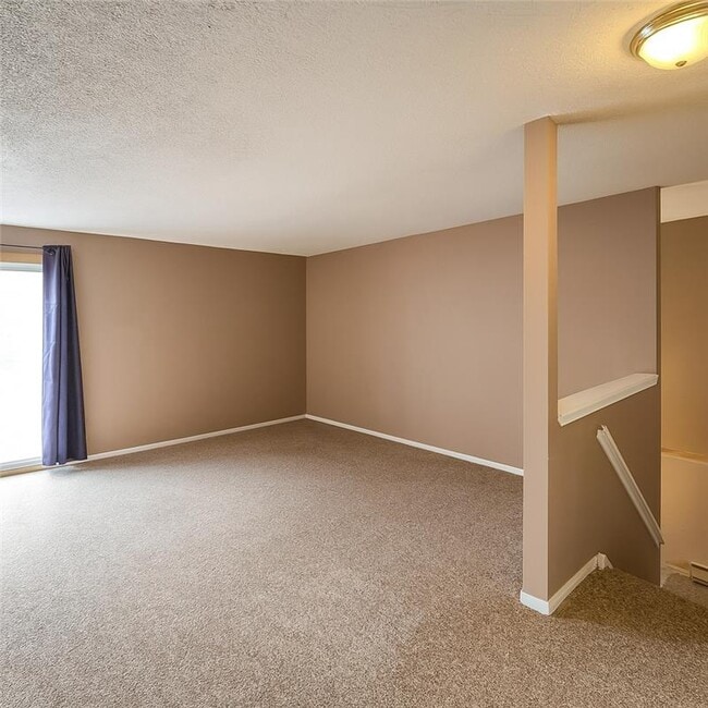 Building Photo - 24 Kings Ct