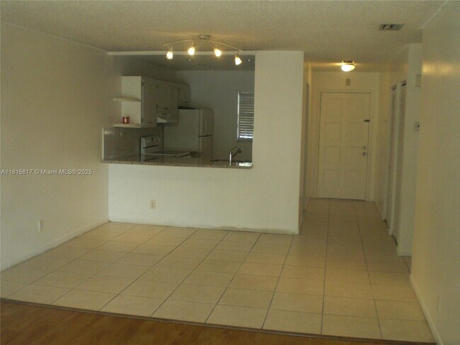 Foto del edificio - 3250 NW 85th Ave