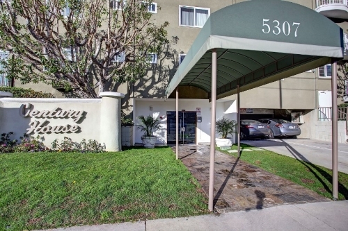 Building Photo - 5307 Sepulveda Blvd