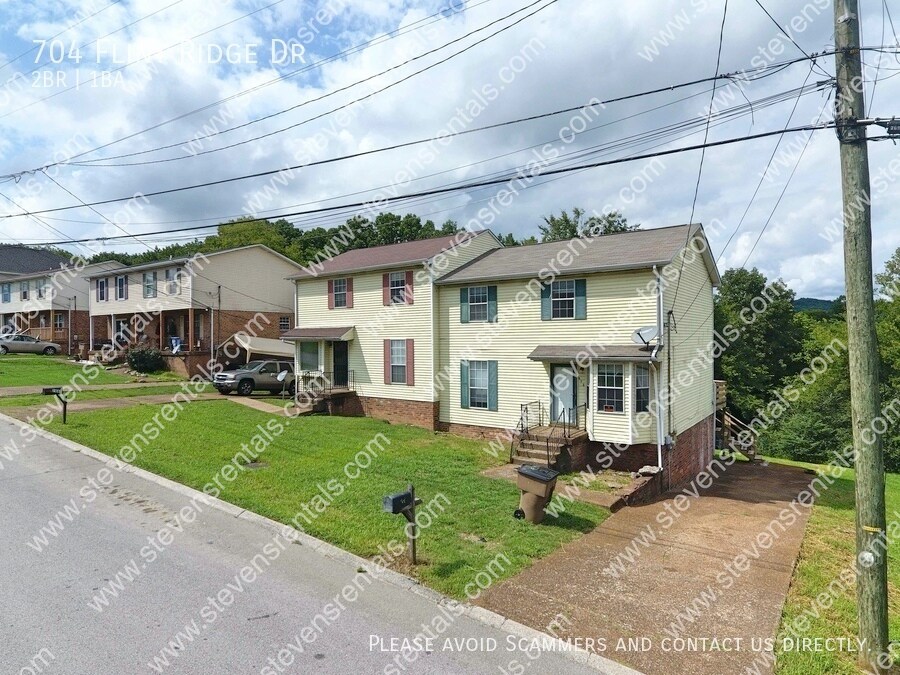 Primary Photo - 704 Flint Ridge Dr