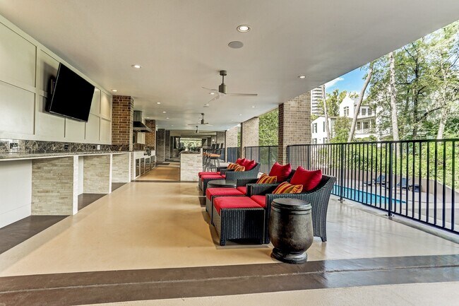 Foto del edificio - 21 Briar Hollow Ln
