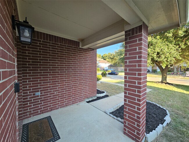 Building Photo - 13111 Cherryglade Ct
