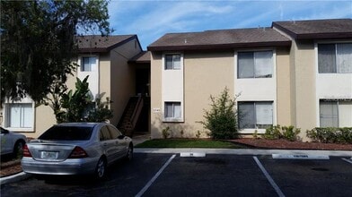 Building Photo - 2745 Hidden Lake Blvd