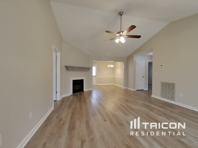 Foto del edificio - 5108 Cumberland Ct