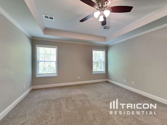Building Photo - 2015 Jessica Dr
