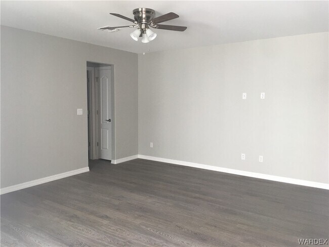 Foto del edificio - 1638 Shamrock Rd