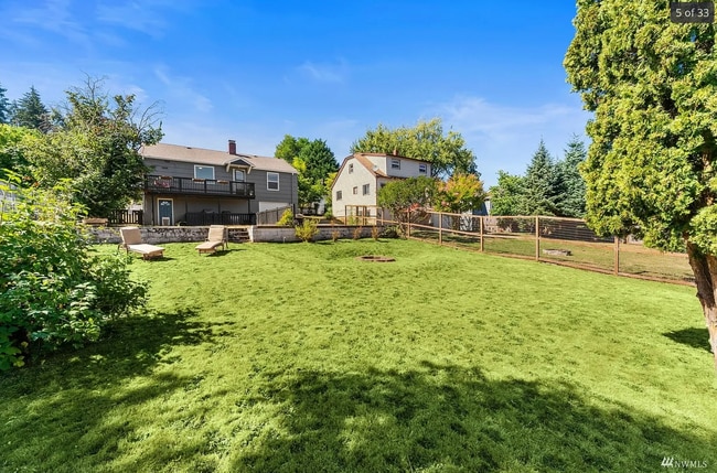 Building Photo - 2136 N Callow Ave