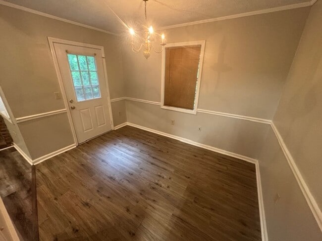 Foto del edificio - 106-110 Northwoods Dr