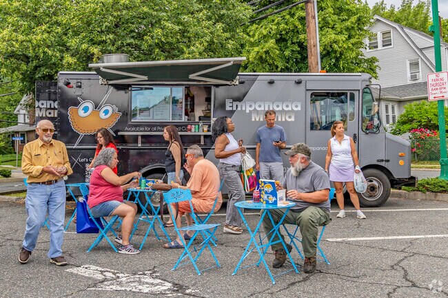 Savor the variety of food trucks at the Teaneck Farmers Market during lunchtime on Thursdays.