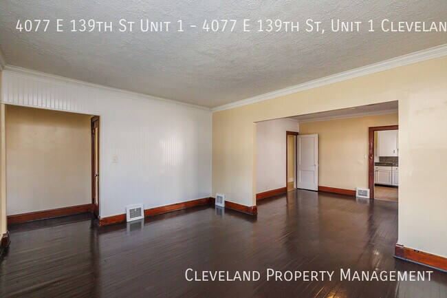 Building Photo - Renovated Cleveland Duplex