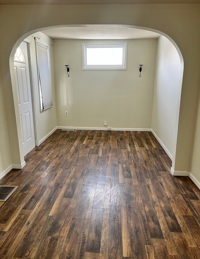 Foto del edificio - 412 S 73rd St