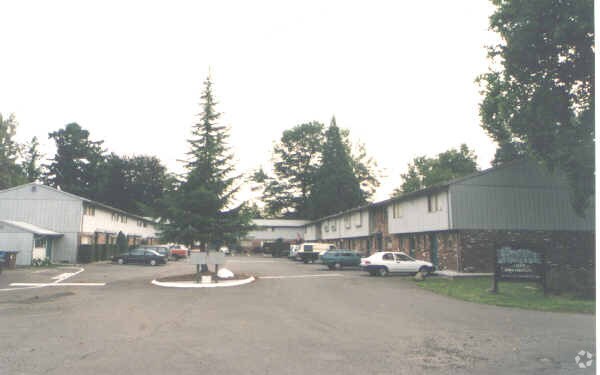 Foto principal - Greenbrier Apartments