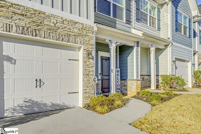 Building Photo - 329 Hartland Pl