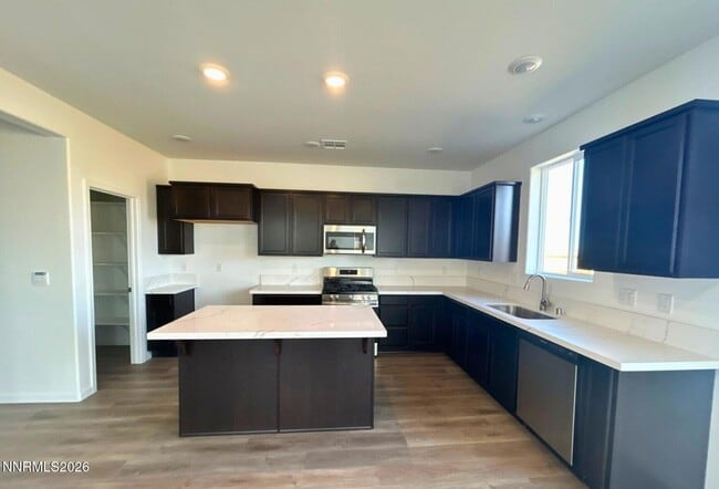 Foto del edificio - 3451 Payton Wy