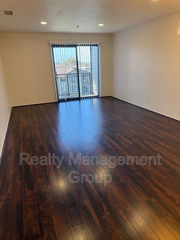 Foto del edificio - 3955 Faircross Pl