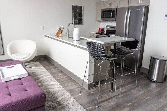 Foto del edificio - 350 East Ave