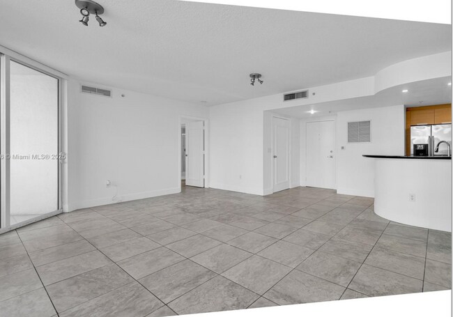 Foto del edificio - 1881 79th Street Cswy