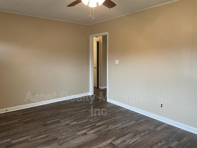 Building Photo - 709 Brookridge Cir SW