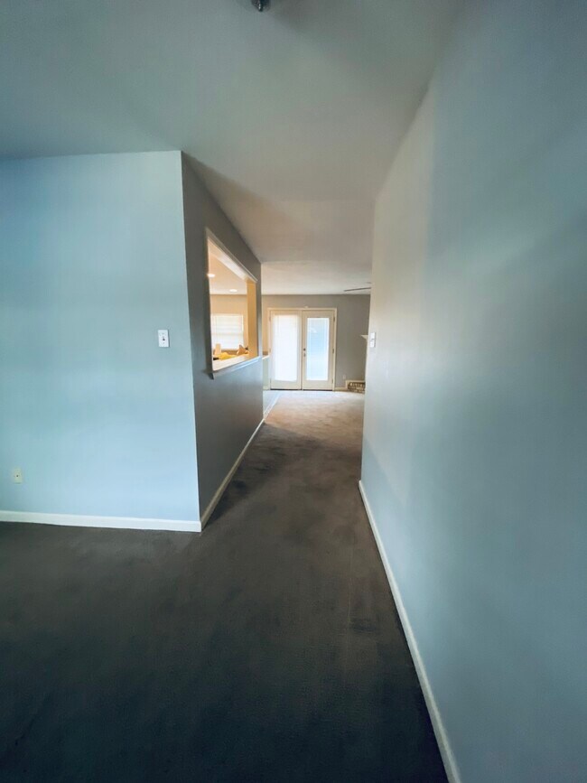 Foto del edificio - 19 Cedaridge Dr