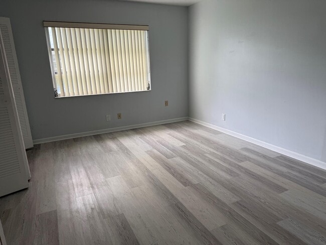 Building Photo - 14676 Canalview Dr