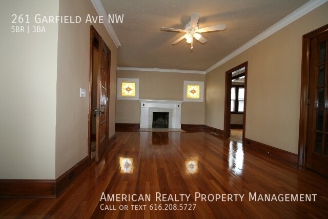 Foto del edificio - 261 Garfield Ave NW