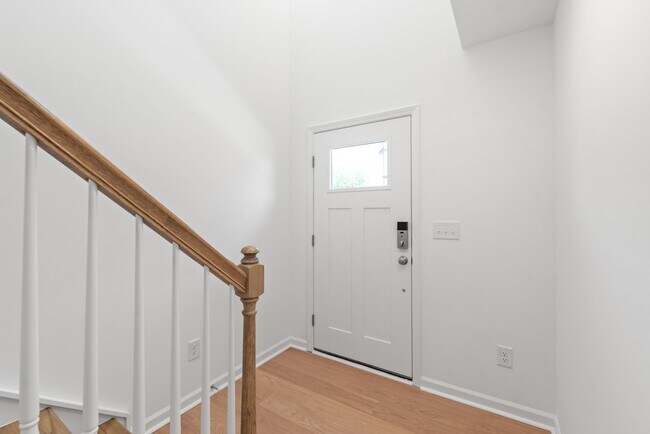 Building Photo - Brand-New Townhome in the University area at Senata at Research Park!
