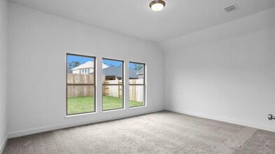 Building Photo - 14715 Band Tailed Pigeon Ct