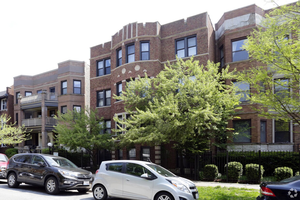 Foto del edificio - 5237 N Winthrop Ave