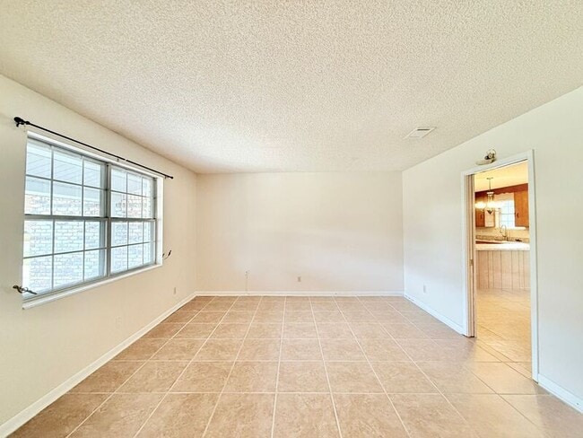 Foto del edificio - 67 N 69th Ave