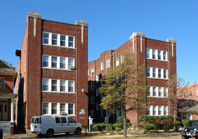 Haddon Hall - Colonial Lofts