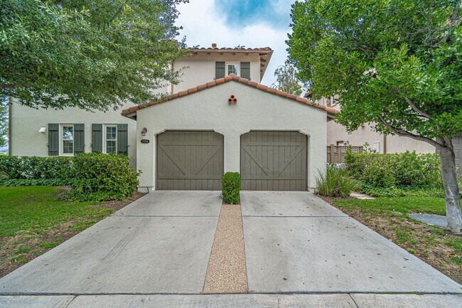 Building Photo - Woodland 3 Bedroom Home for Rent in Valencia!