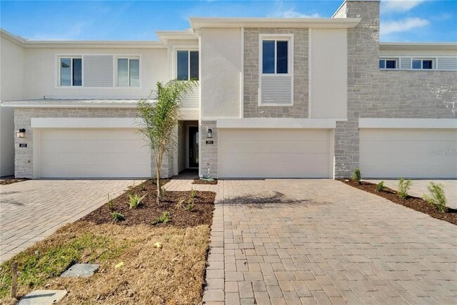 Building Photo - 392 Nine Iron Dr