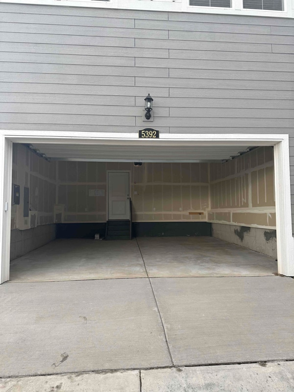 Foto del edificio - 5392 Euclid Dr