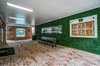 Bellaire Oaks Apartments photo'