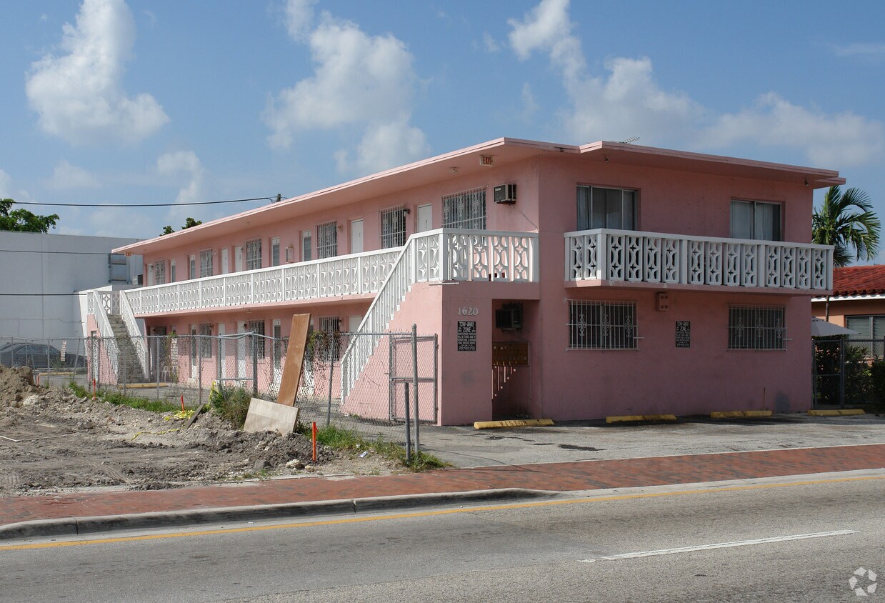 Foto del edificio - 1628 SW 7th St