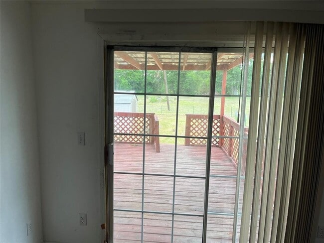 Building Photo - 33019 Bear Branch Ln