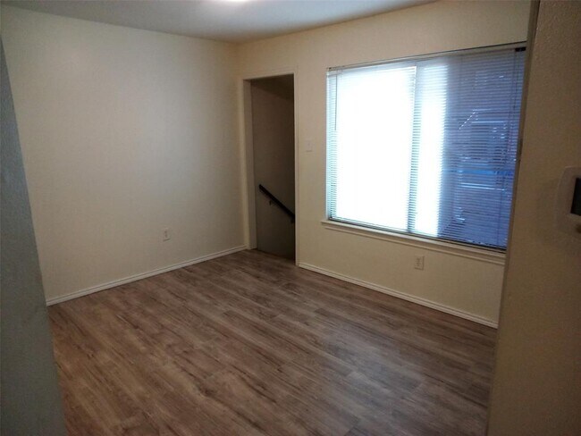 Building Photo - 1750 Timber Ridge Rd