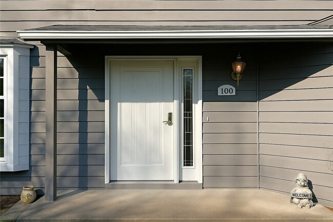 Building Photo - 100 Drumlin View Dr