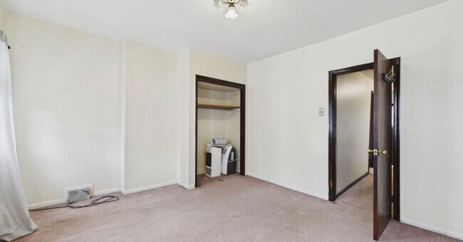Foto del edificio - 5838 Cobbs Creek Pkwy