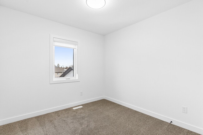 Building Photo - 16006-16103 103 Ave NW