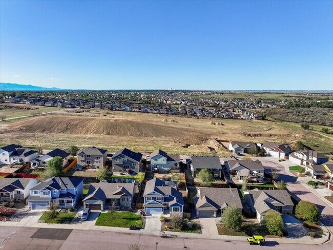 Foto del edificio - 7479 Wind Haven Trail