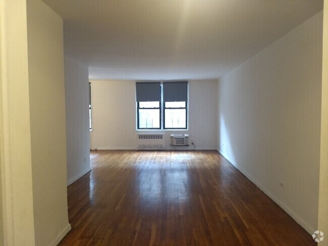 Apartments Under 1 500 In Queens Ny Apartments Com