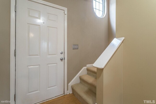 Building Photo - 3 br, 2.5 bath House - 3801 Burtons Barn S...